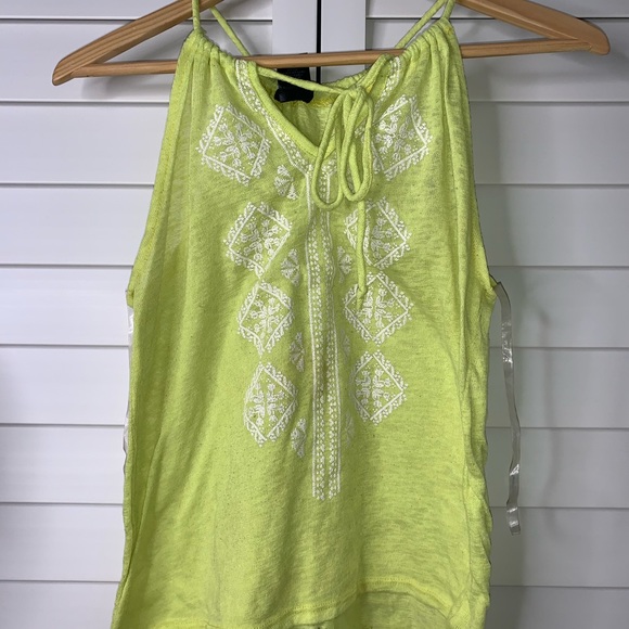 Top - Picture 2 of 2